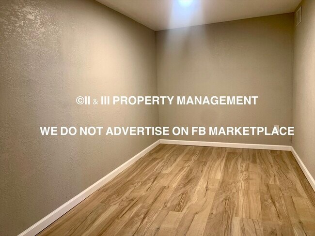 Building Photo - 3013 S Mason Ave