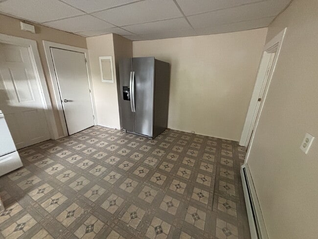 Building Photo - All-Inclusive Living! Move-In Ready 2-Bedroom Apartment with Heat and Electricity included in San...