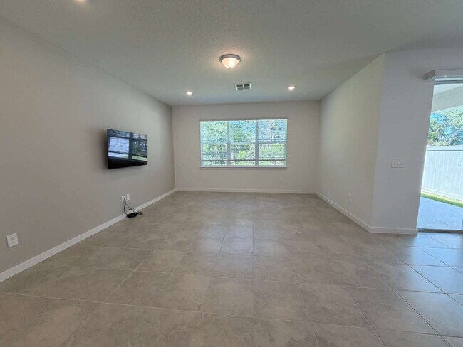 Building Photo - 3973 Big Sky Dr