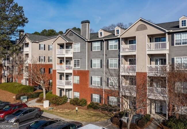 Building Photo - 1970 Peachford Rd