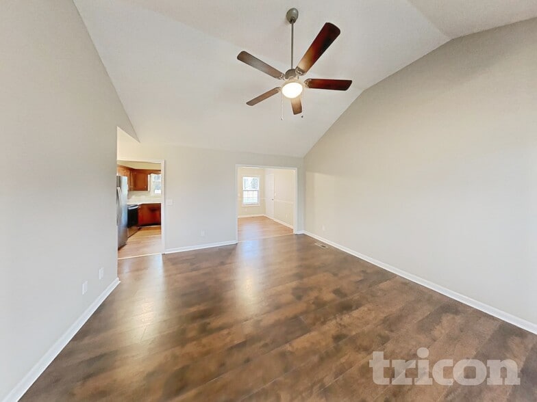 Building Photo - 1218 Bolton Dr