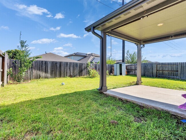 Building Photo - 18726 Albany Bay Ln