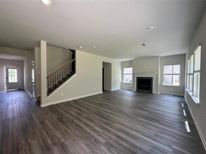 Building Photo - 118 Sequoia Ln