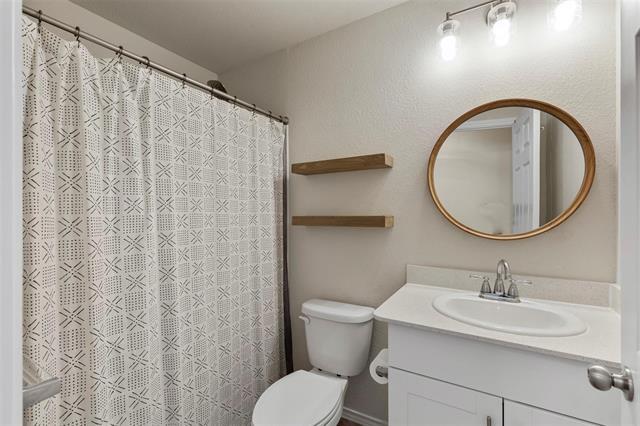 Building Photo - 10121 Wyseby Rd