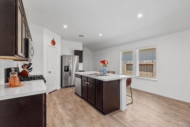 Building Photo - 14208 Fern Meadows Dr