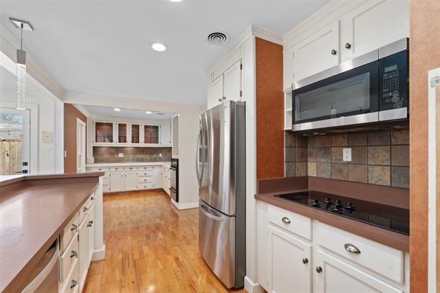 Building Photo - 2129 Elmwood Blvd