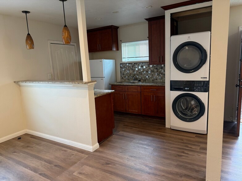 Kitchen and Laundry - 14028 Doty Ave