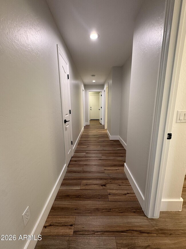 Building Photo - 13528 W Windsor Blvd