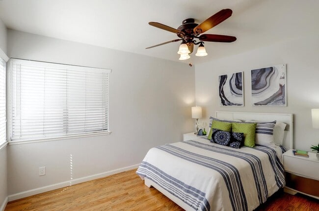 Building Photo - 545 Cassatt Way