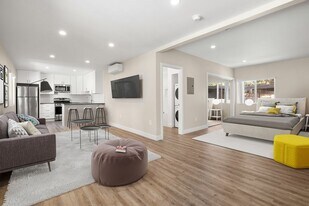 Building Photo - Kling Trio Apartments