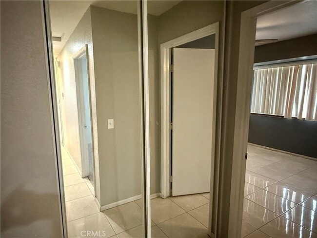 Building Photo - 18693 Albany St