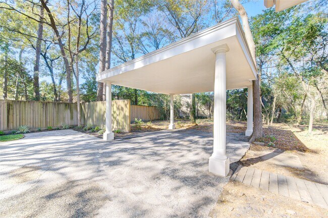 Building Photo - 50 Saddlebrook Ln