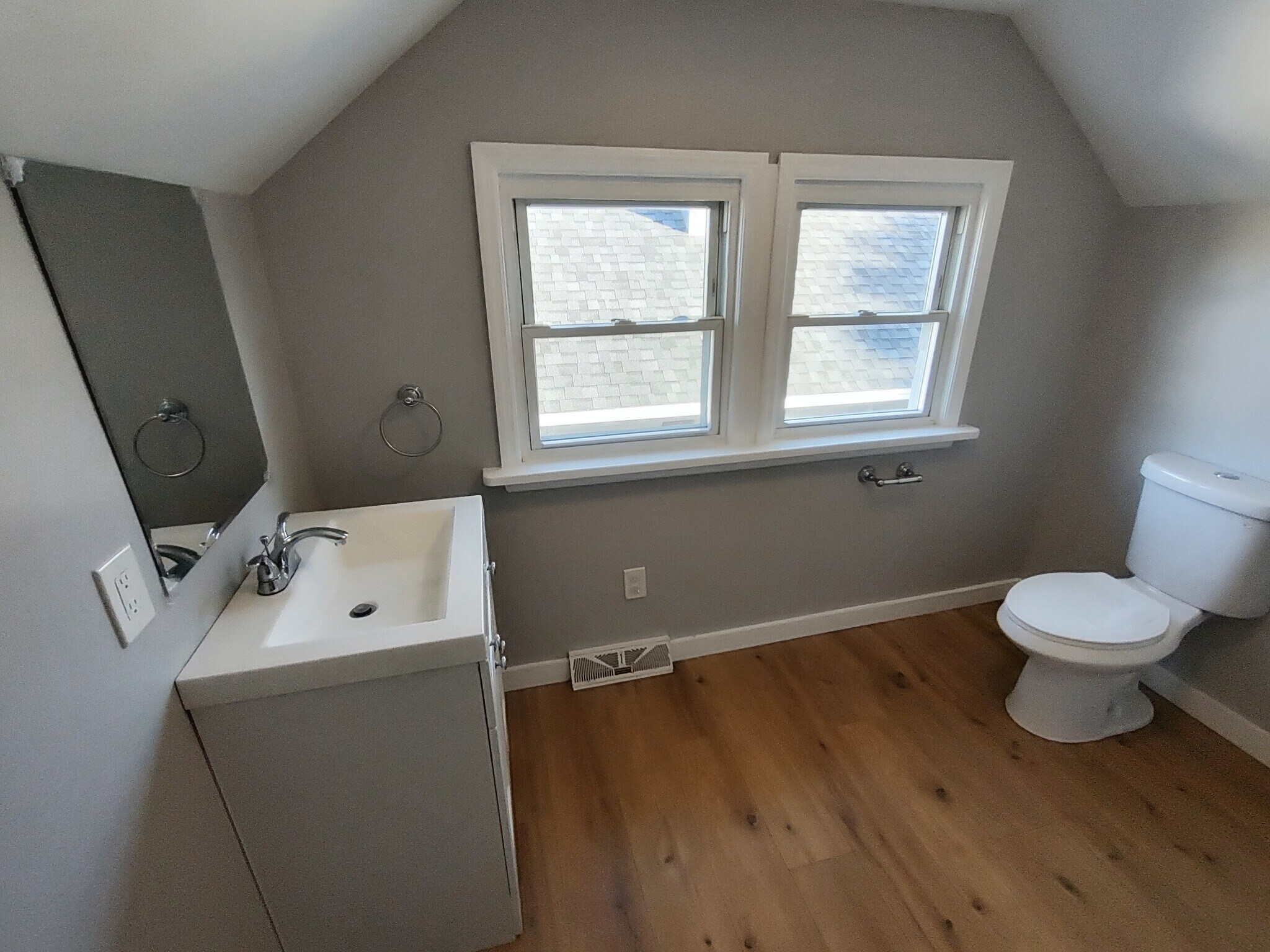 Building Photo - 1725 Avenue M