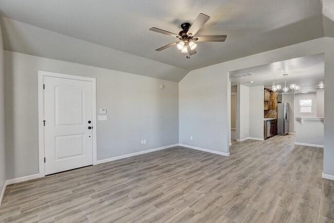 Building Photo - 5813 Goldfinger Rd