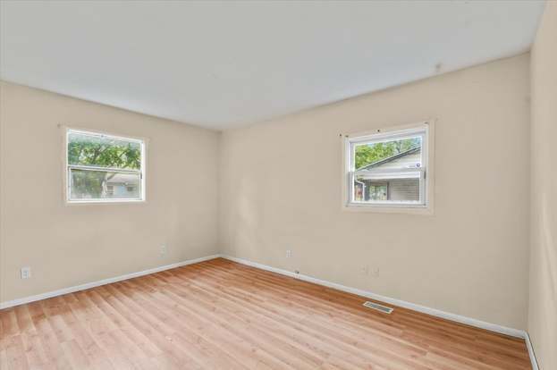 Building Photo - 2425 E Elm St