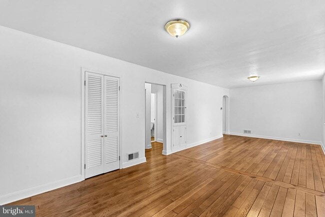 Building Photo - 3103 Plyers Mill Rd