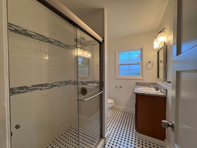 Building Photo - 562 Lagomarsino Way