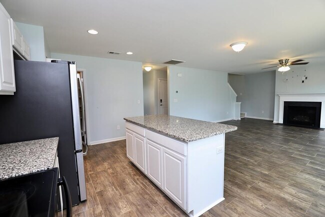 Building Photo - 1769 Ruger Dr