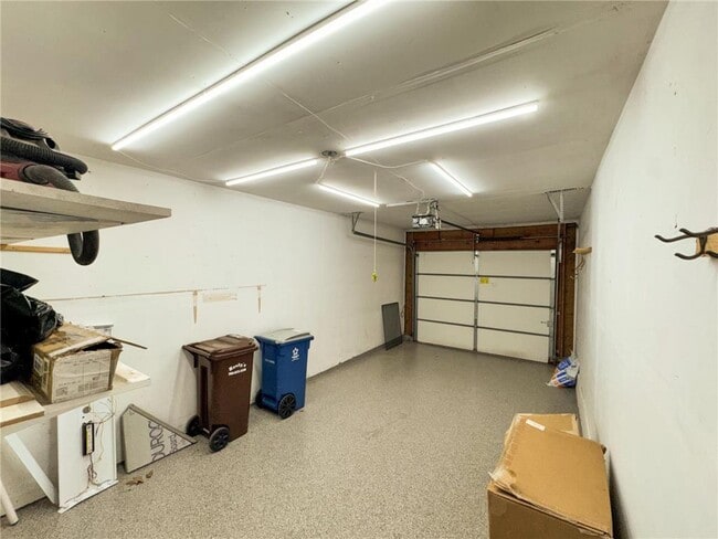 Building Photo - 15565 26th Ave N