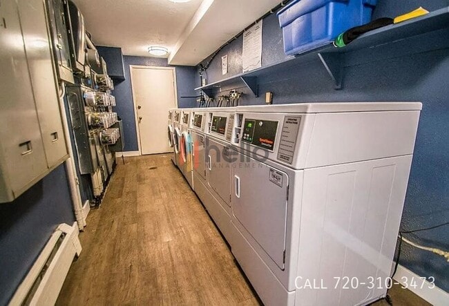 Building Photo - 809 N Dexter St