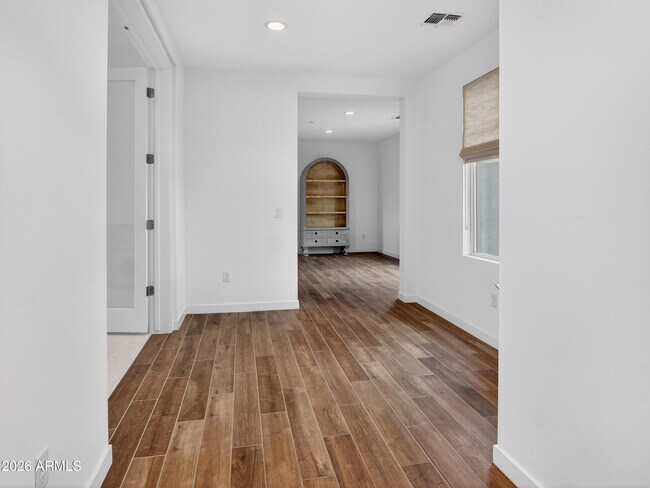 Building Photo - 11673 N 136th St