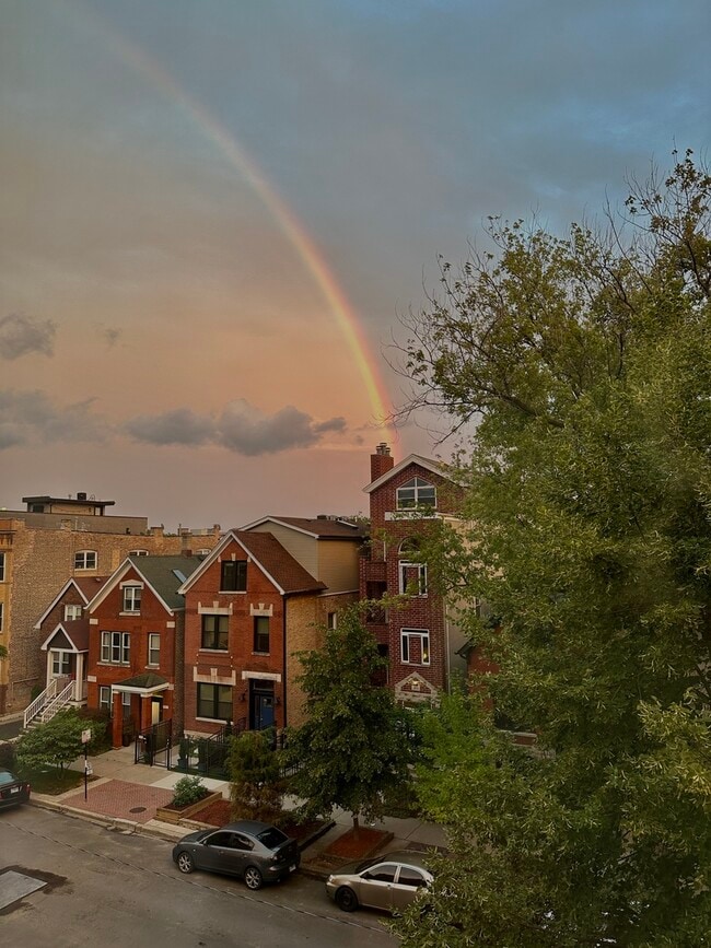 Building Photo - 2038 W Iowa St