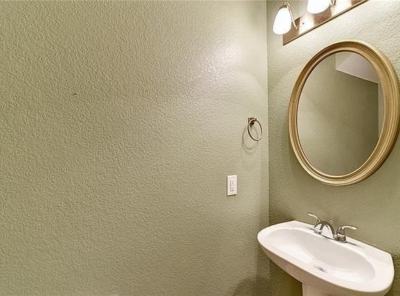 Building Photo - 8003 Magic Mountain Cove