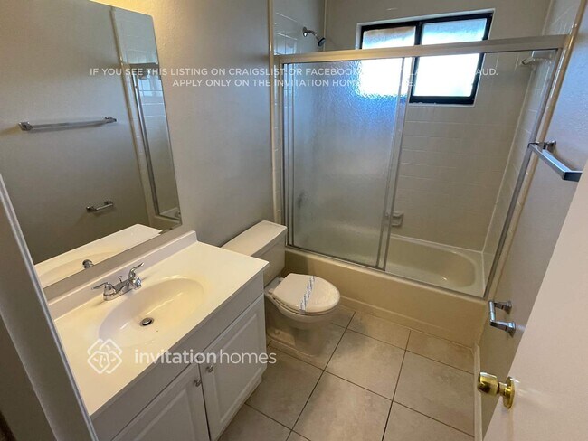 Building Photo - 606 Brookfield Loop