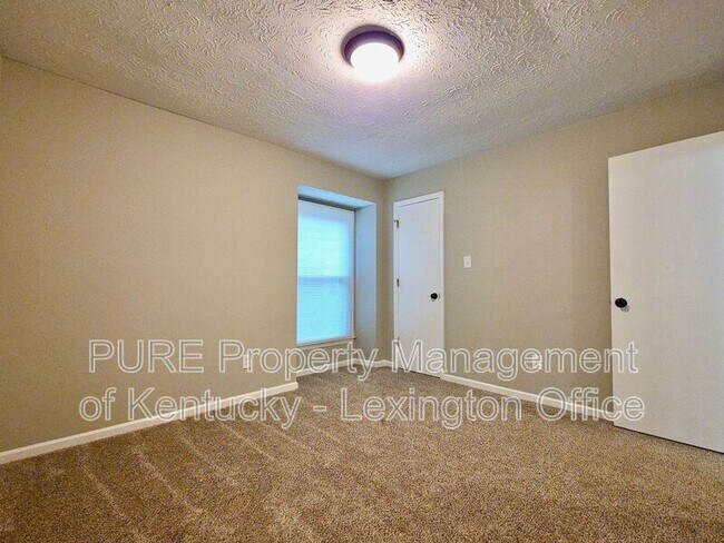 Building Photo - 2853 Snow Rd