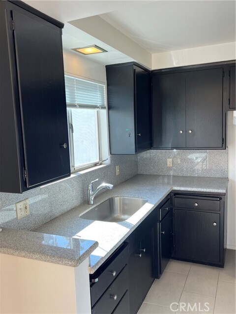 Building Photo - 1711 Oxley St