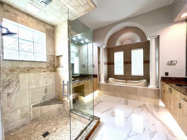 Building Photo - 9060 Heritage Bay Cir