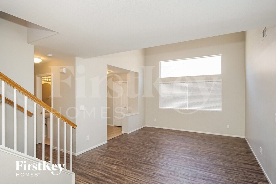 Building Photo - 9134 Cazador St