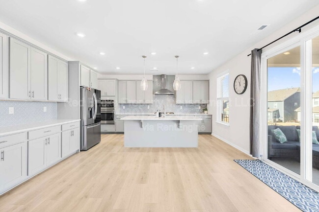 Building Photo - 104 Winterberry St