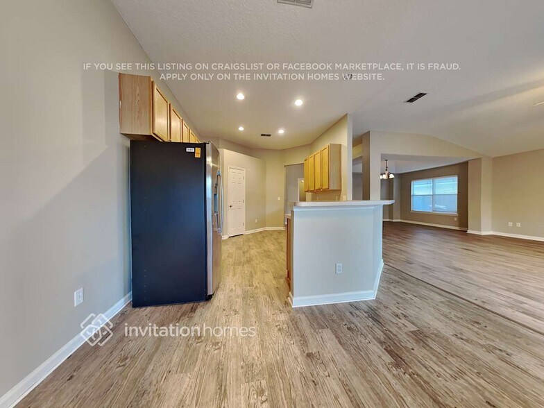 Building Photo - 8621 Derry Dr