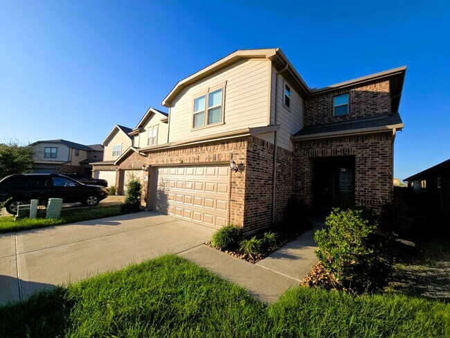 Building Photo - 16626 Cliff Vale Ct