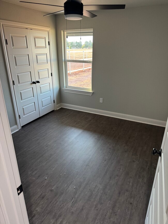 Building Photo - 345 Woodstock Ln