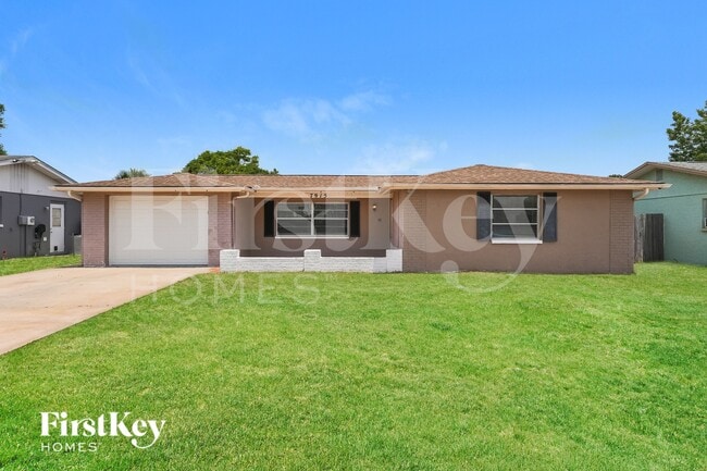 Building Photo - 7915 Foxbloom Dr