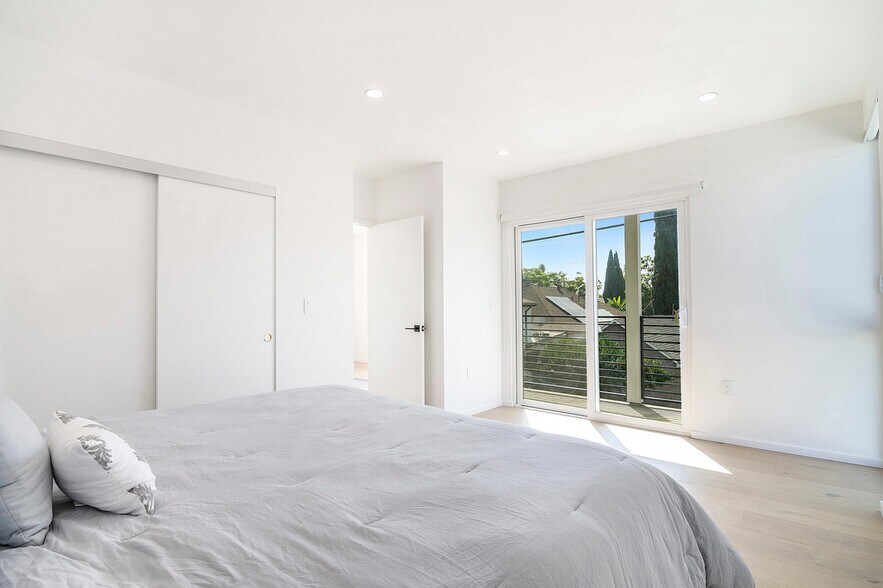 Building Photo - 4610 Franklin Ave