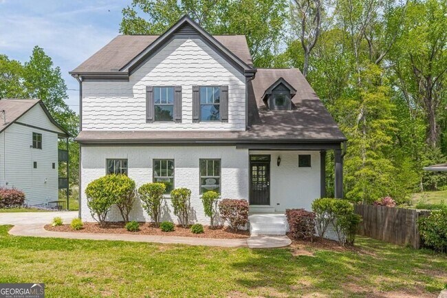 Building Photo - 1410 Eastland Rd SE