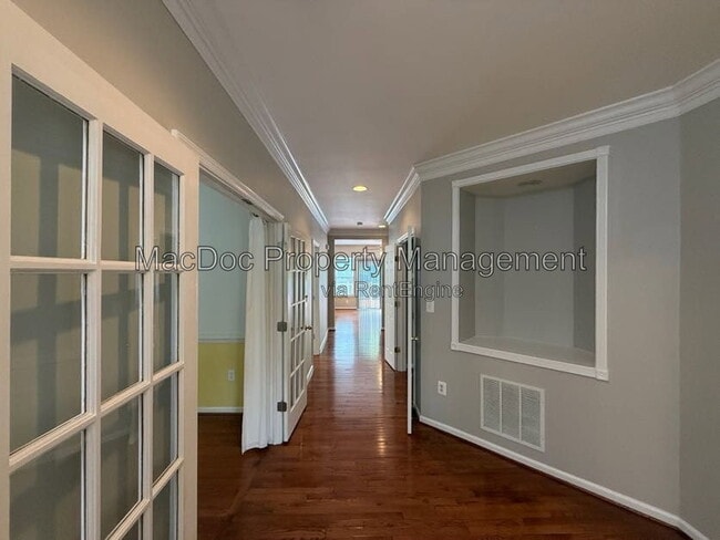Building Photo - 1404 Graham Dr