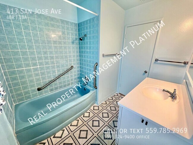 Building Photo - $1,895 New floors 4 Bedroom Home, Old Town...