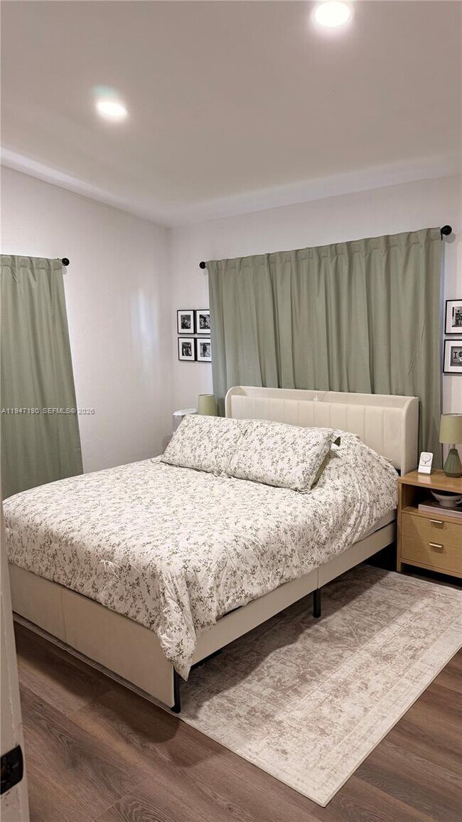 Building Photo - 1108 SW 22nd Terrace