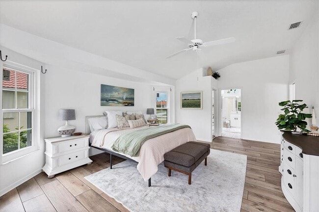 Building Photo - 11 Amberjack Ln