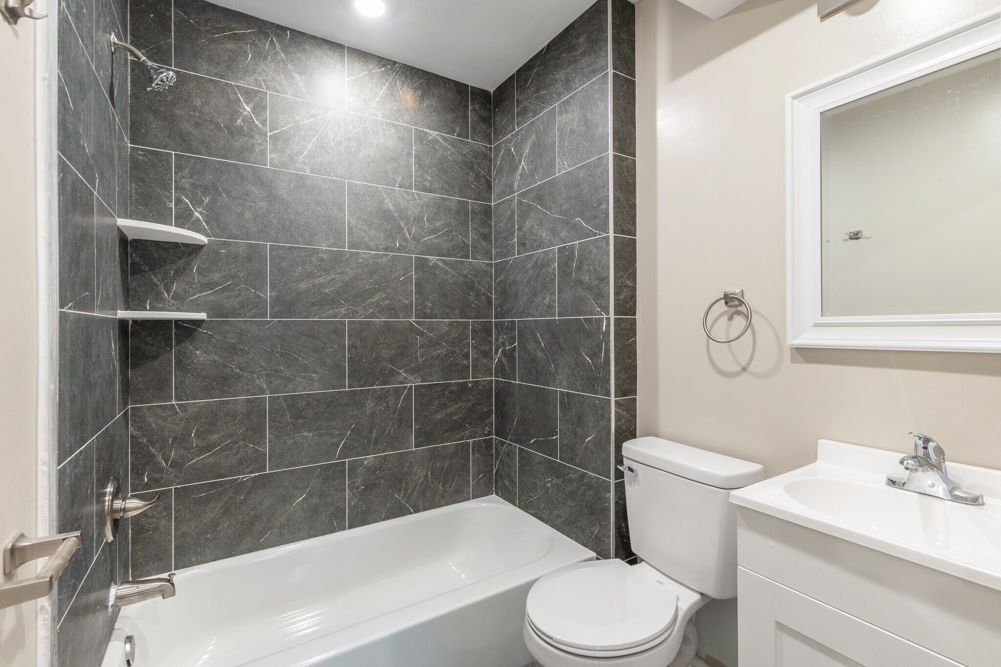 Building Photo - 4709 Penn St