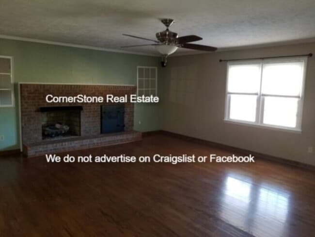 Building Photo - Ranch Style Home