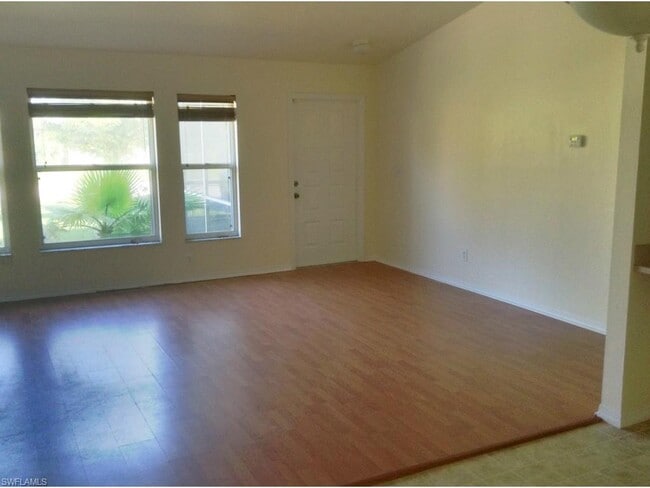 Building Photo - 1704 SE 1st St