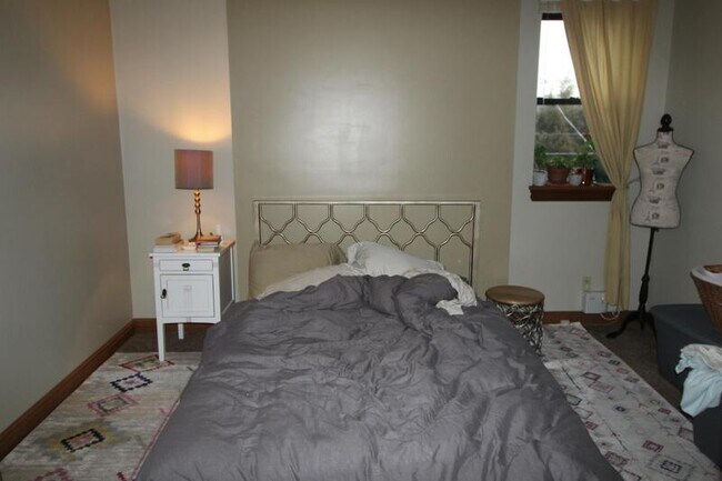 Building Photo - 1112 Sheffield St