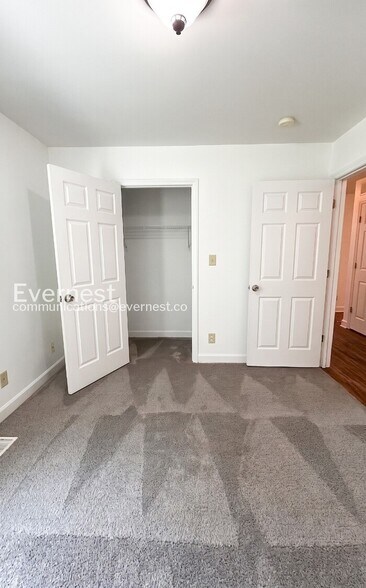 Building Photo - 2280 Aurelia Ct