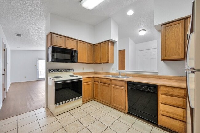 Building Photo - 4503 Fairgate Dr