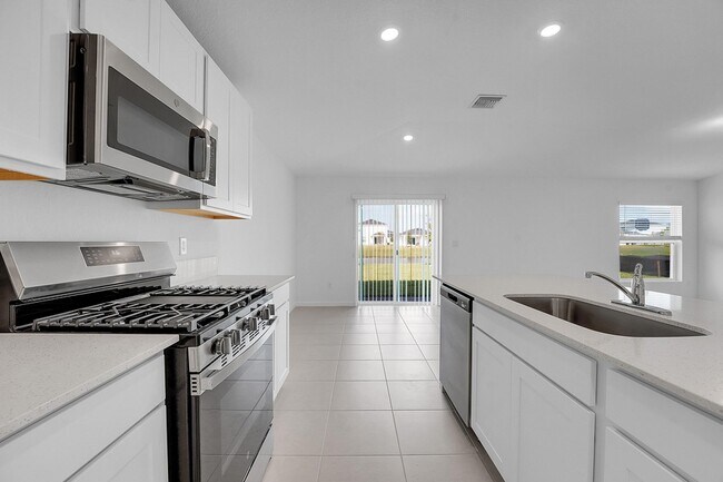 Building Photo - 5936 Mangrove Dr